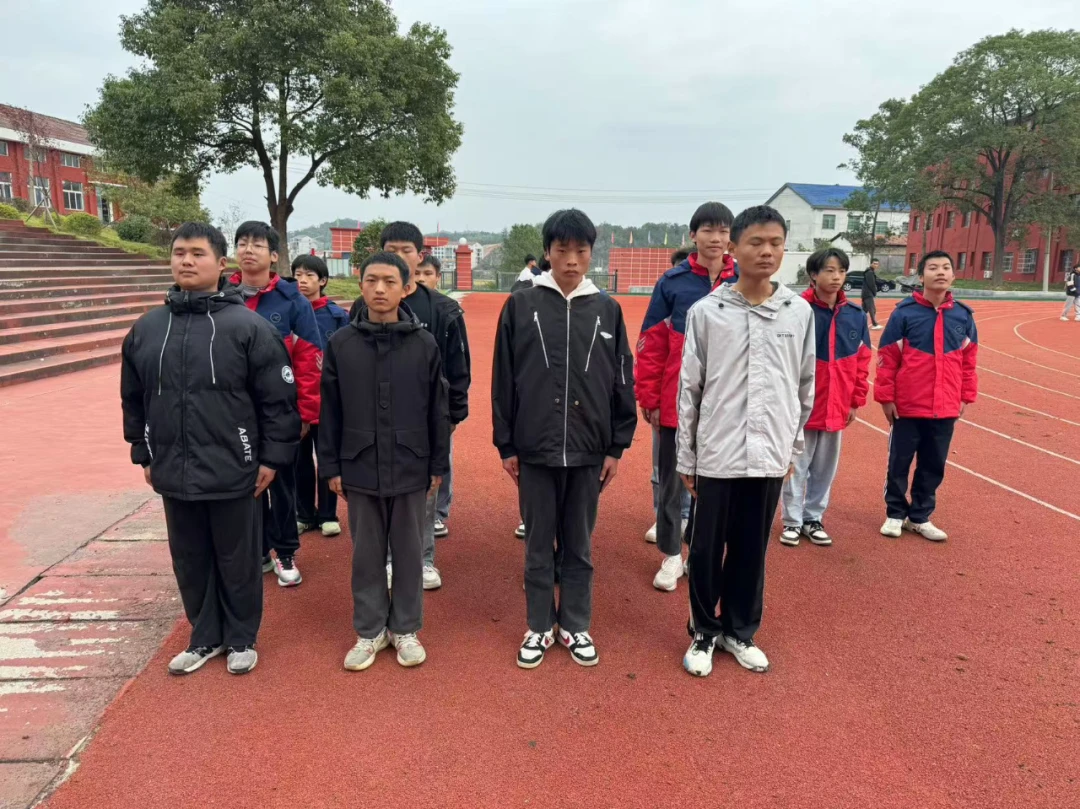 篮球教练队长训练计划书范文图片_1